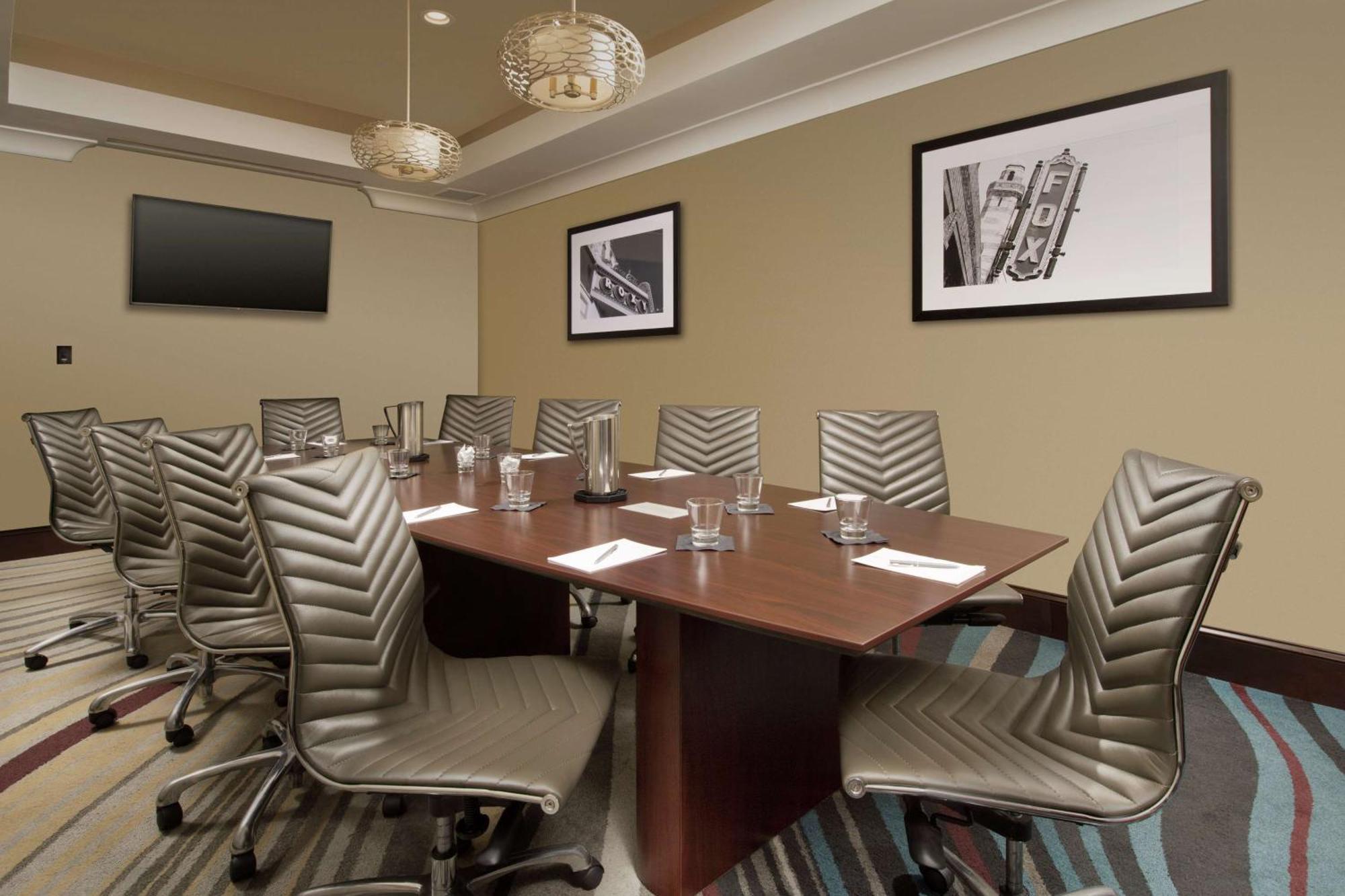Embassy Suites By Hilton Atlanta Airport College Park Exteriér fotografie