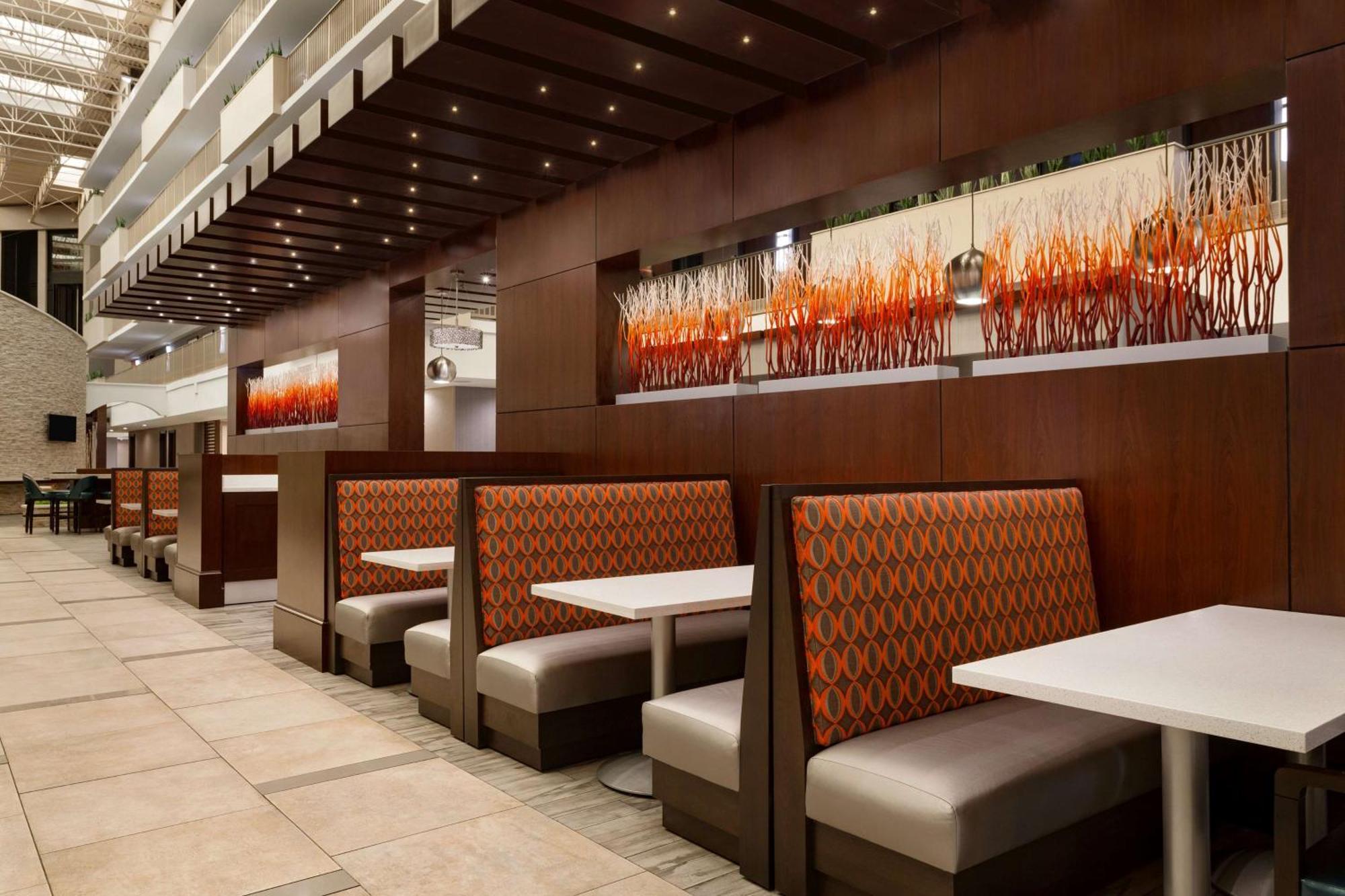 Embassy Suites By Hilton Atlanta Airport College Park Exteriér fotografie