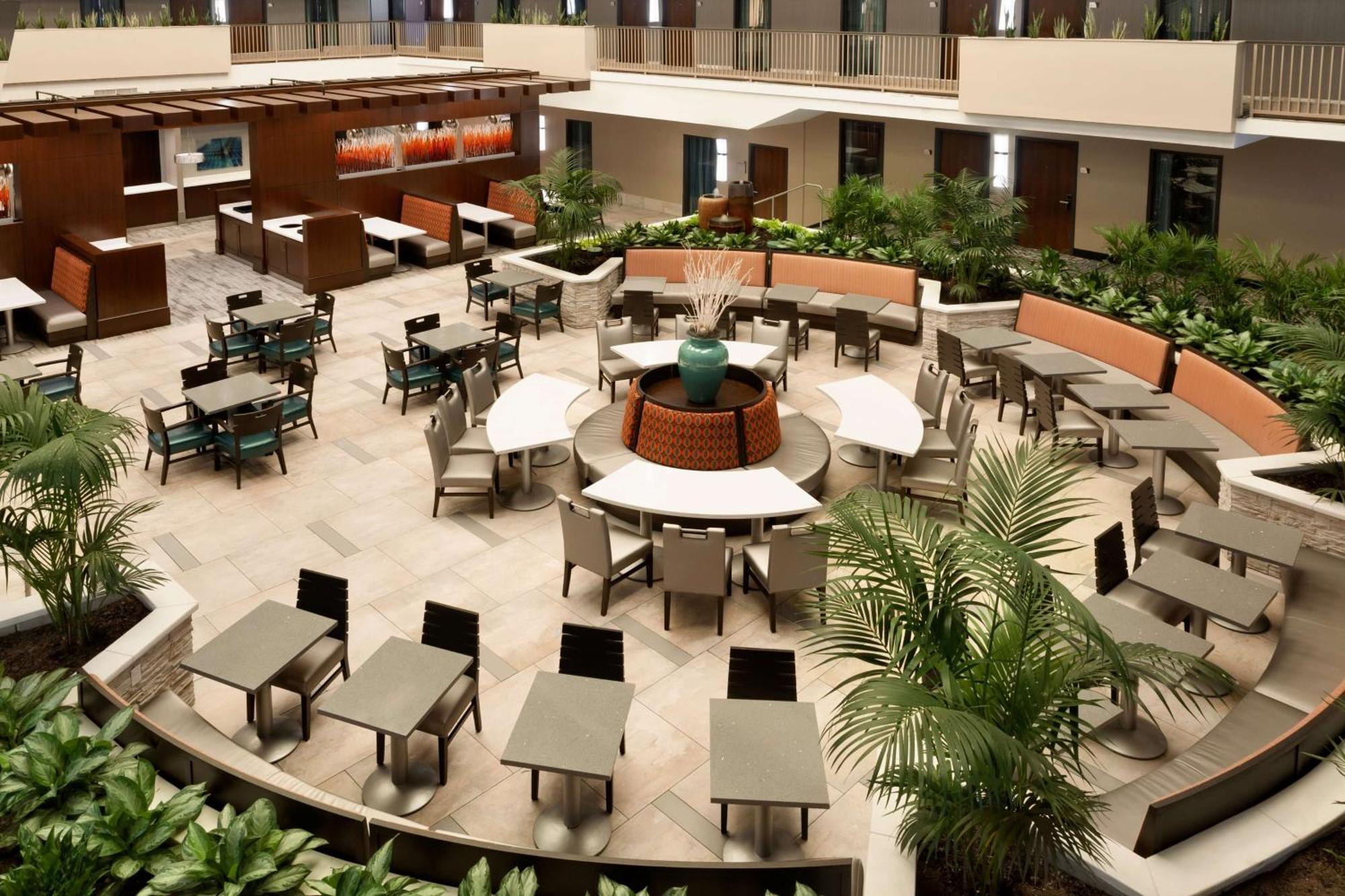 Embassy Suites By Hilton Atlanta Airport College Park Exteriér fotografie